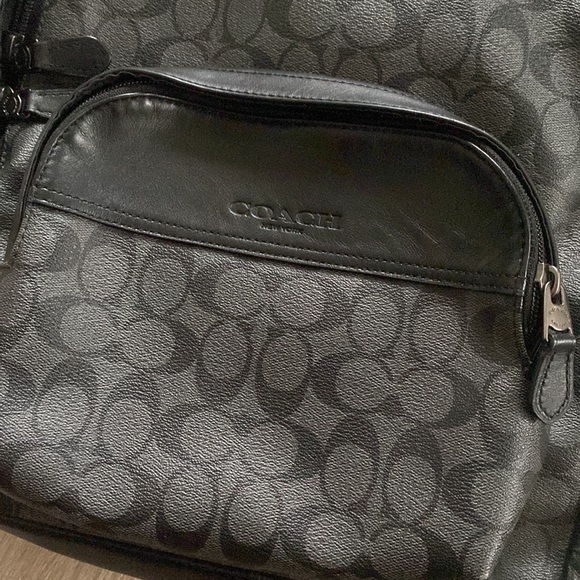 Coach West Backpack In Signature Canvas - Picture 4 of 5